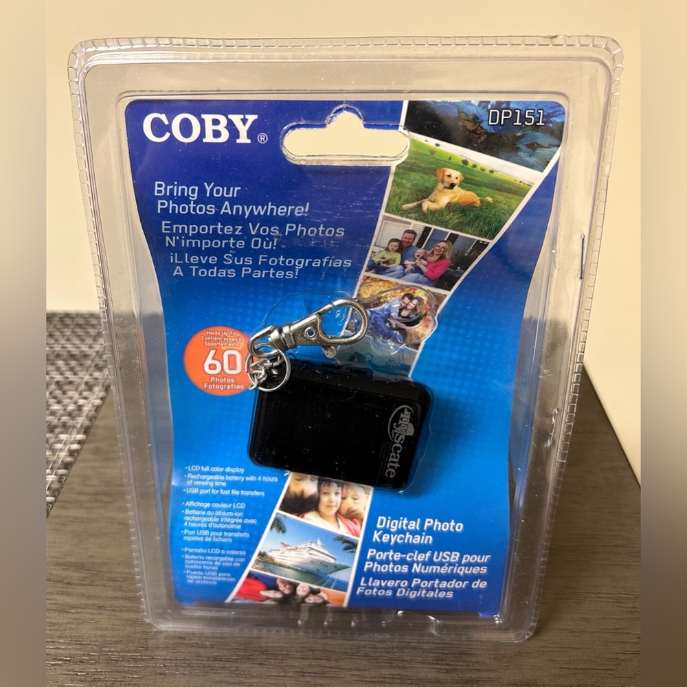Coby Digital Photo Keychain in Black